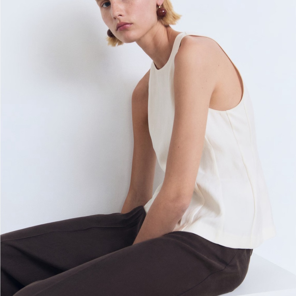 MANGO FITTED HALTER-NECK BLOUSE SIZE XS